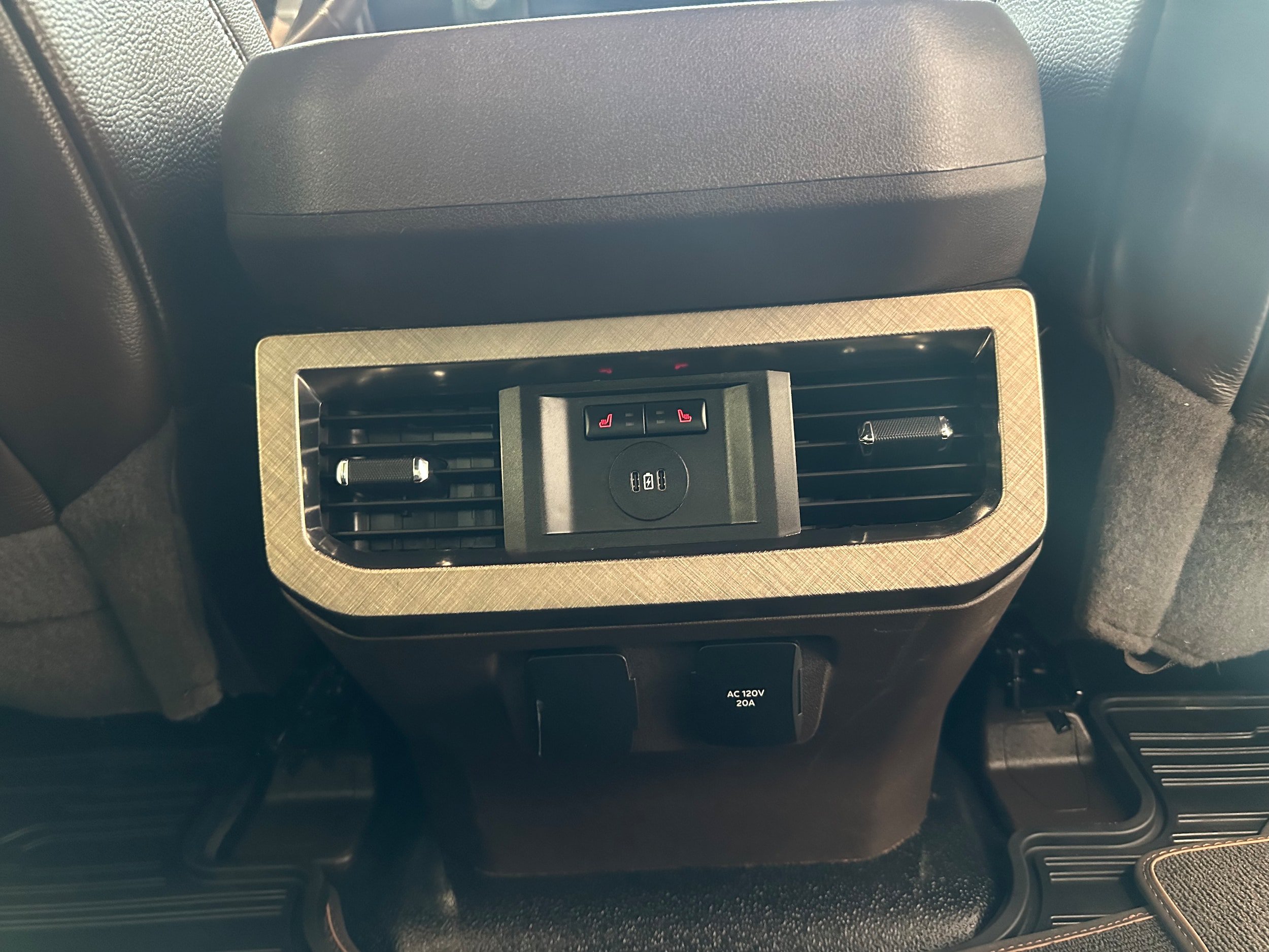 Used 2023 Ford F350 King Ranch w/ Chrome Package AWD/4WD image 15