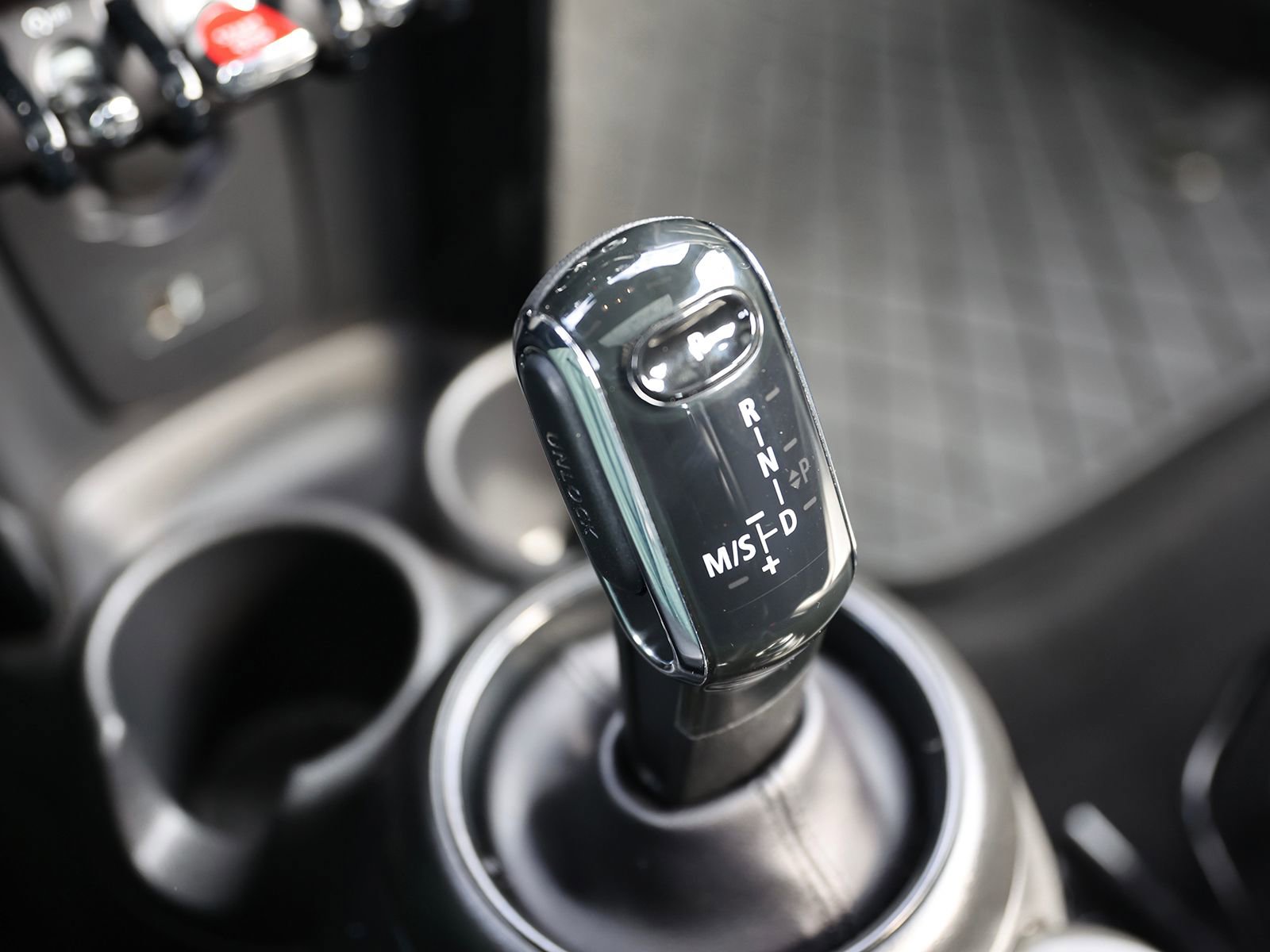 Used 2022 MINI Cooper S w/ Premium Package image 29