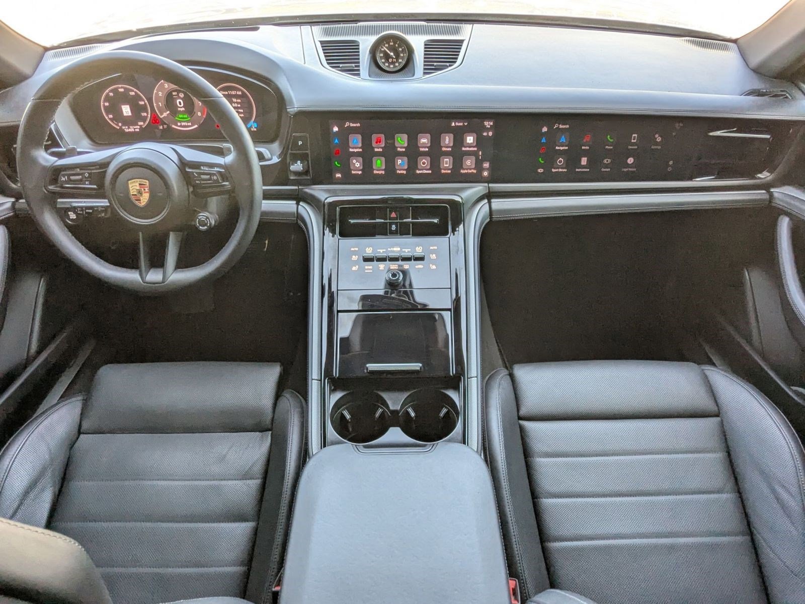 Certified 2025 Porsche Panamera 4 image 21