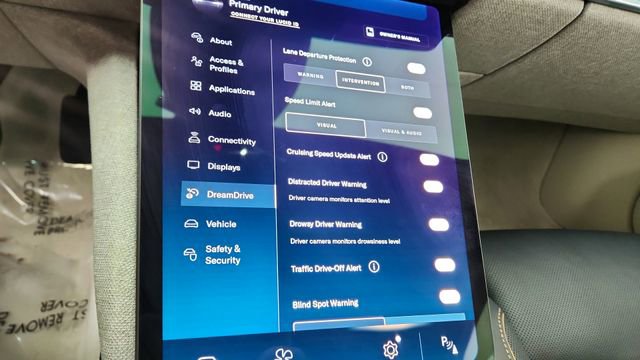 Used 2024 Lucid Air Pure RWD image 41