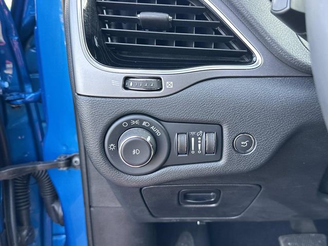 Used 2022 Jeep Cherokee Limited image 24