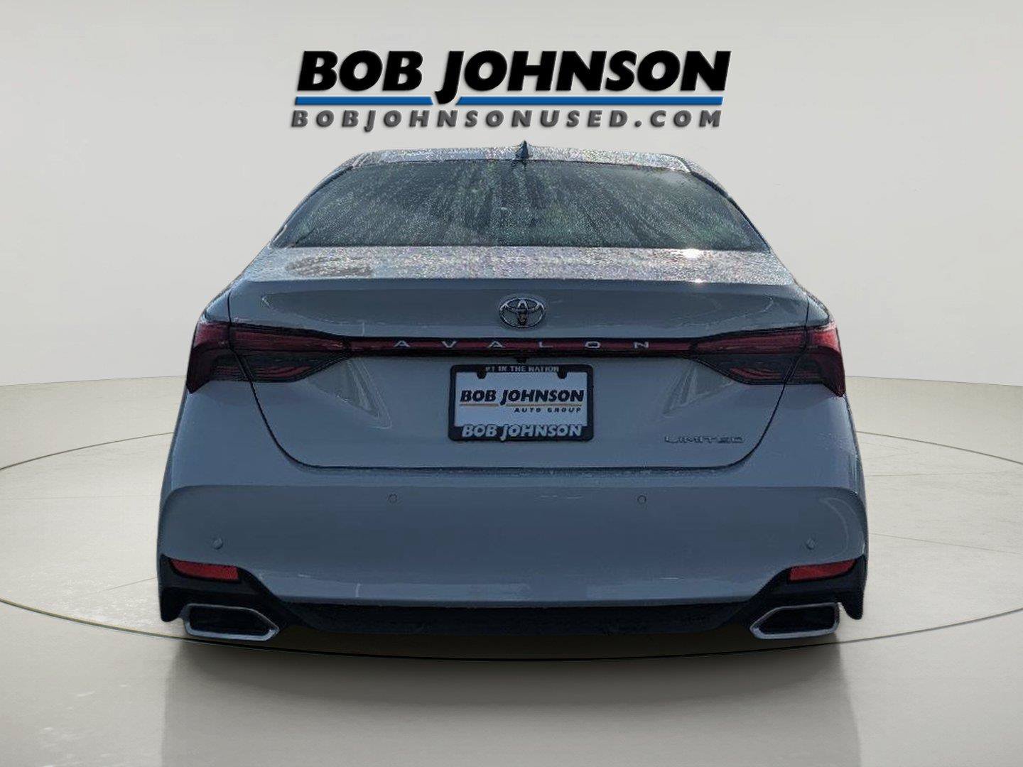 Used 2022 Toyota Avalon Limited w/ Advanced Safety Package FWD image 5