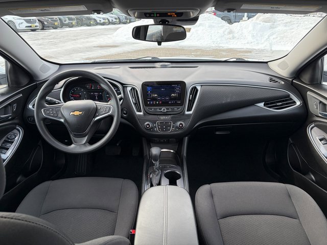 Used 2025 Chevrolet Malibu LT image 21