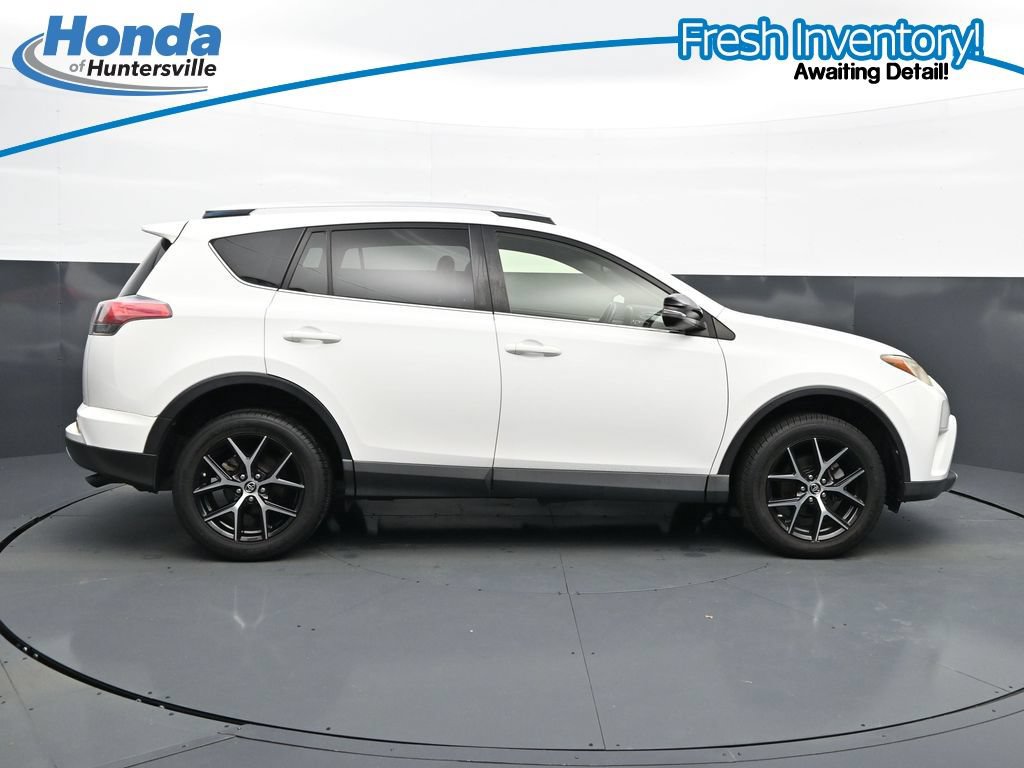 Used 2016 Toyota RAV4 SE FWD image 11