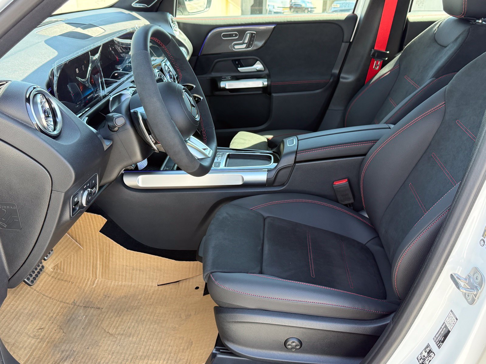 New 2026 Mercedes-Benz GLB 35 AMG 4MATIC image 20