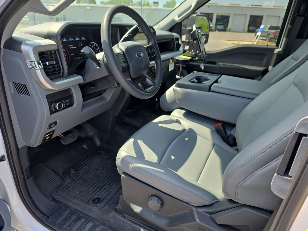 New 2024 Ford F250 XL AWD/4WD image 11