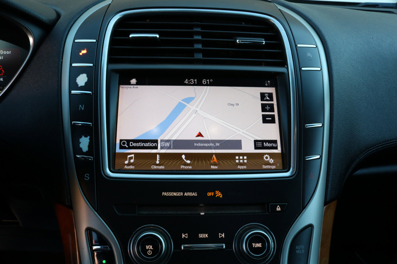 Used 2019 Lincoln Nautilus Reserve image 25