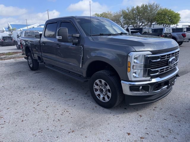 Used 2024 Ford F350 XLT w/ 360-Degree Camera Package AWD/4WD image 3
