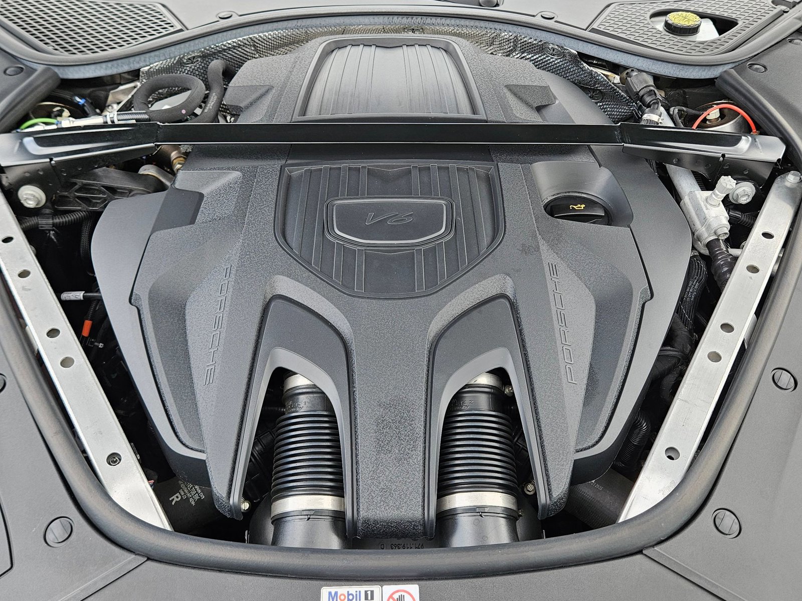 Used 2023 Porsche Panamera Platinum Edition image 22