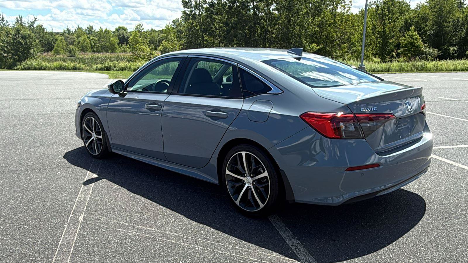 Used 2024 Honda Civic Touring image 9
