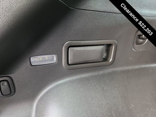 Used 2023 Chevrolet Blazer LT image 28