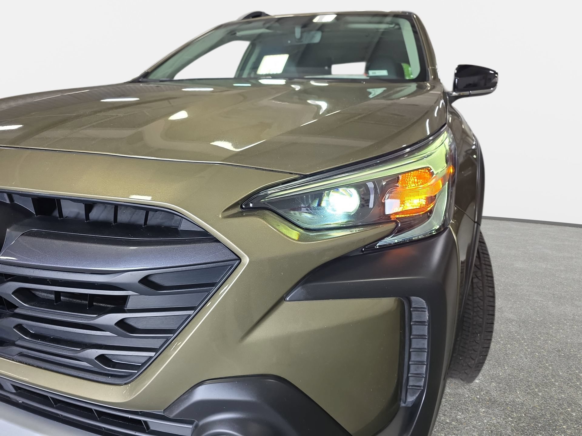 Used 2025 Subaru Outback Limited XT AWD/4WD image 30