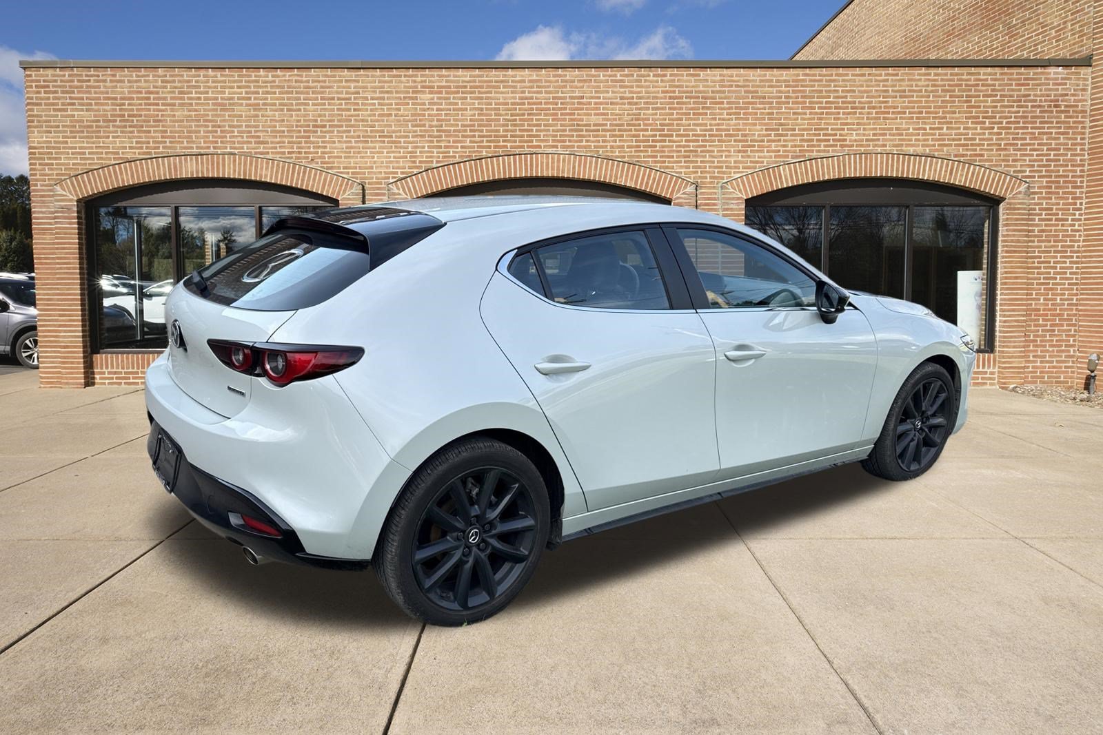 Certified 2025 MAZDA MAZDA3 s Sport w/ Appearance Package FWD image 3