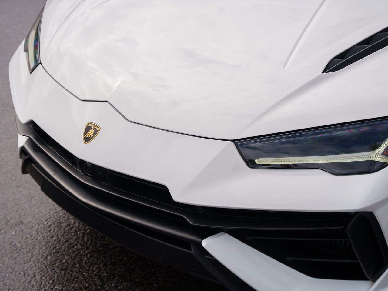 Used 2023 Lamborghini Urus S image 30