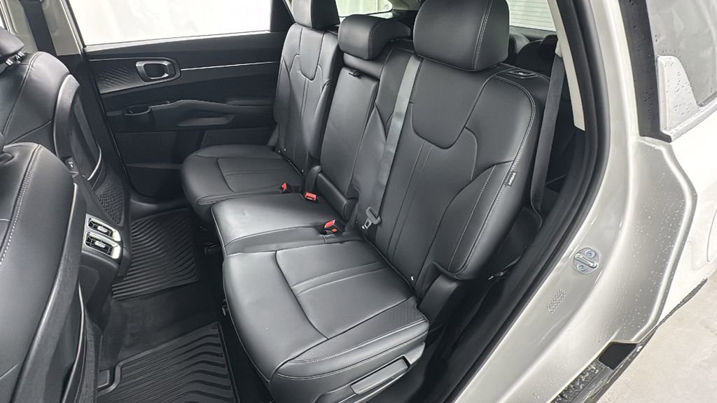 New 2026 Kia Sorento EX image 12