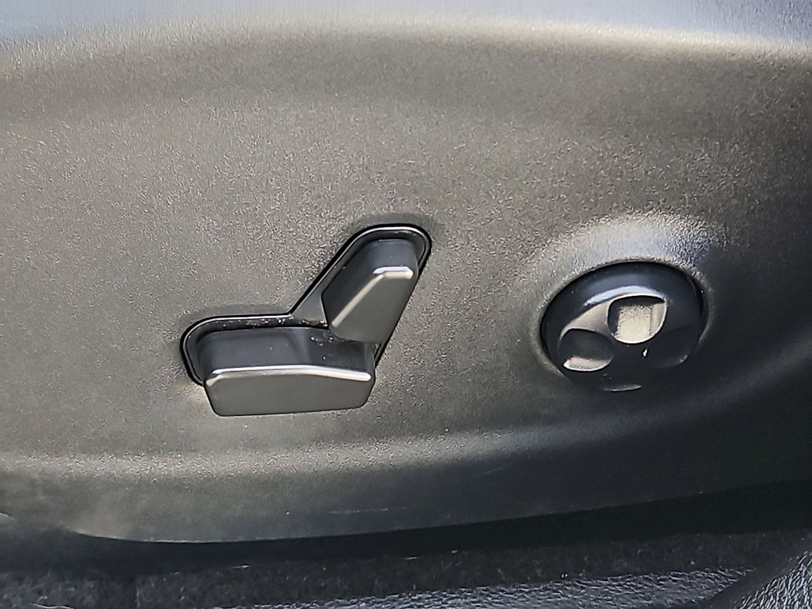 Used 2021 Jeep Cherokee Latitude Lux 80th Anniv w/ Quick Order Package 26U 80TH image 26