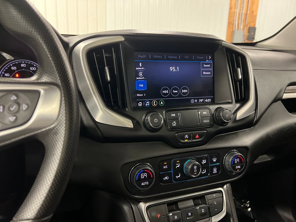 Certified 2024 GMC Terrain SLE w/ Driver Convenience Package AWD/4WD image 22