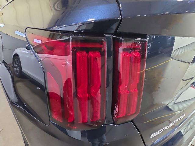 Used 2023 Kia Sorento SX Prestige image 38
