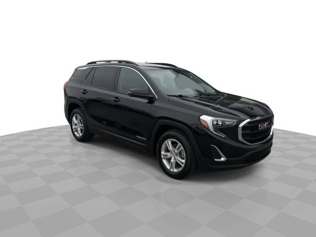Used 2021 GMC Terrain SLE w/ Driver Convenience Package image 2