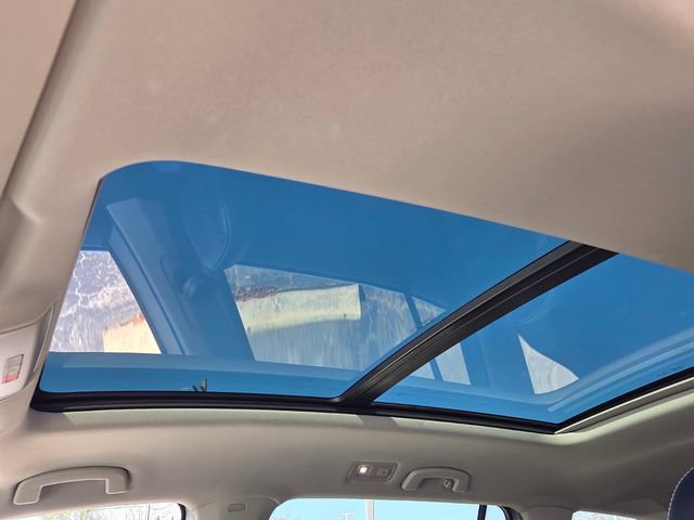 Used 2021 Volkswagen Atlas SEL Premium image 12