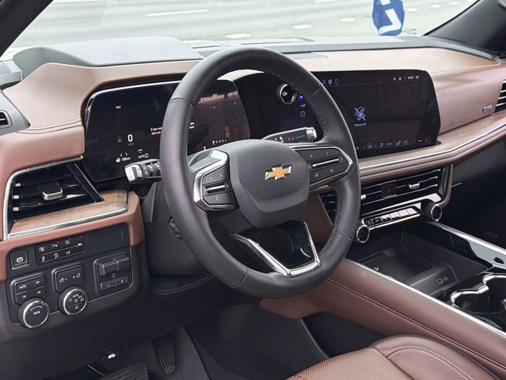 Used 2025 Chevrolet Tahoe High Country w/ Sun And Tow Package AWD/4WD image 16