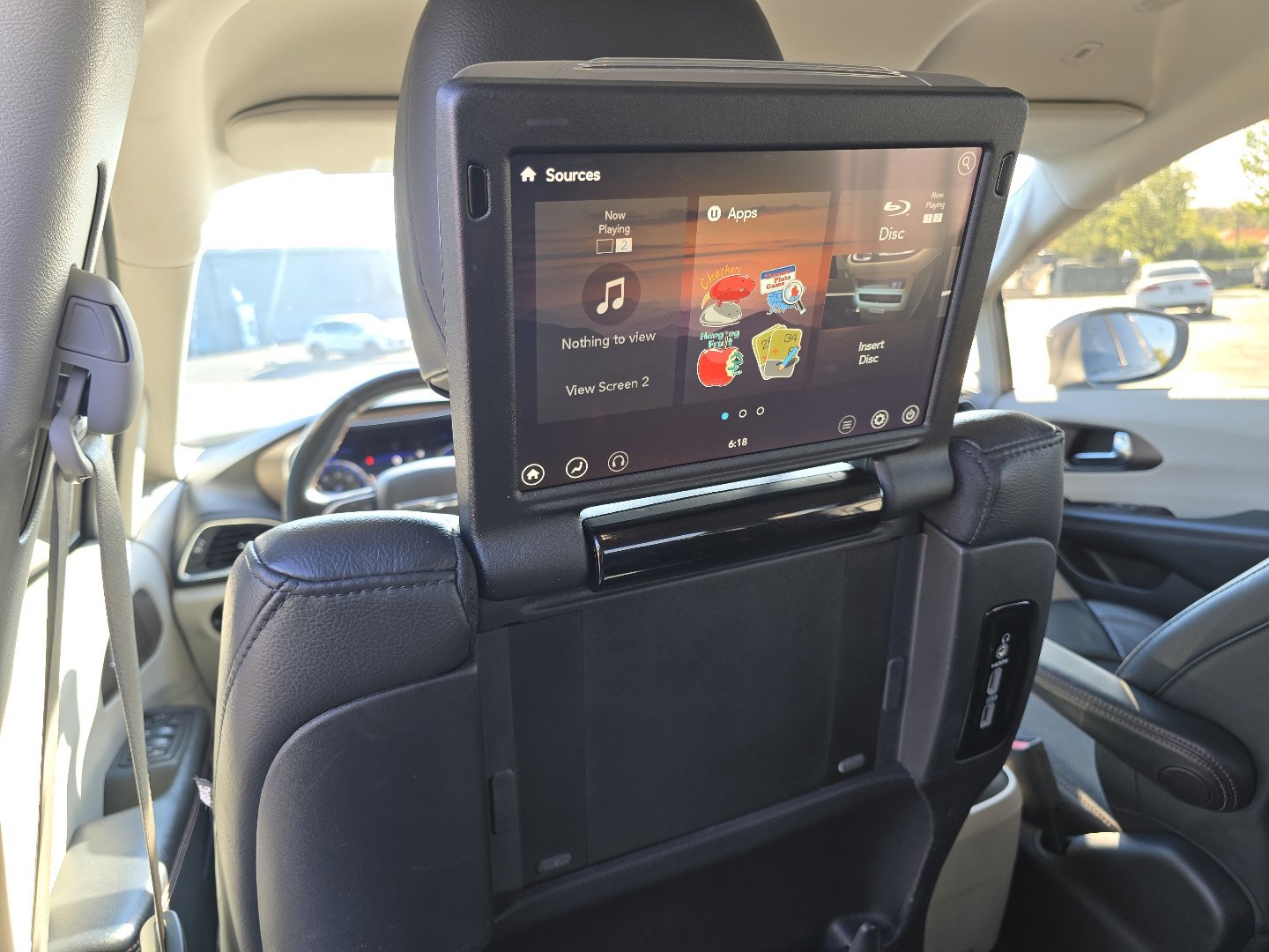 Used 2019 Chrysler Pacifica Touring-L Plus w/ Advanced Safetytec Group image 9