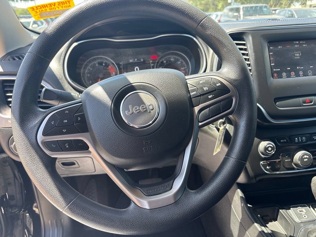 Used 2019 Jeep Cherokee Latitude w/ Popular Appearance Group FWD image 13