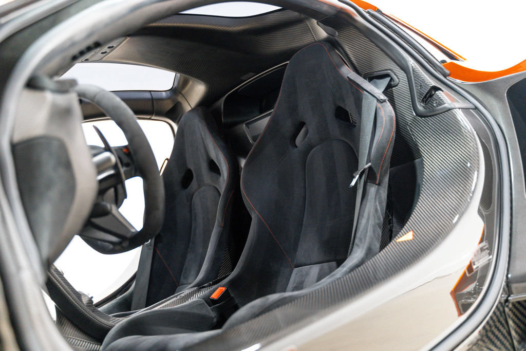 Used 2014 McLaren P1 RWD image 9