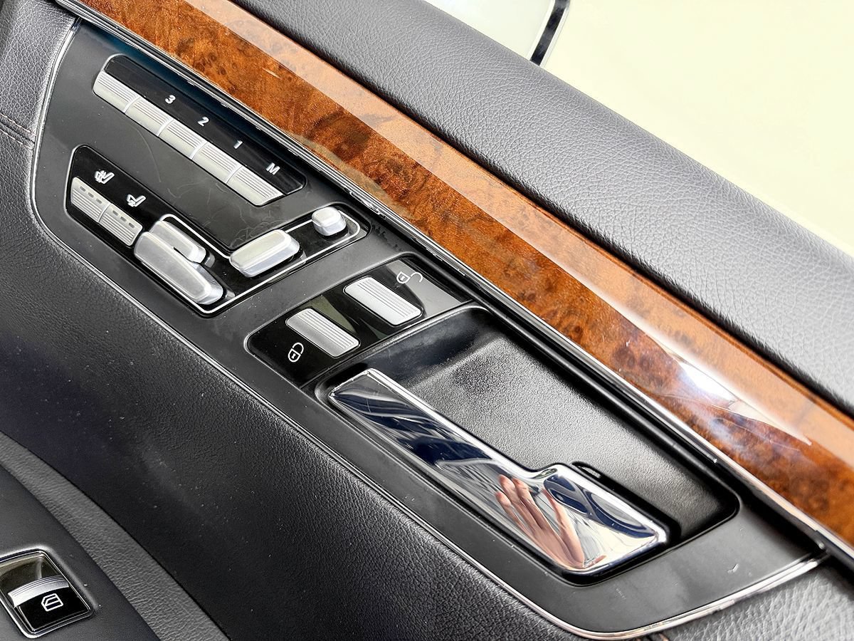 Used 2012 Mercedes-Benz S 63 AMG image 55