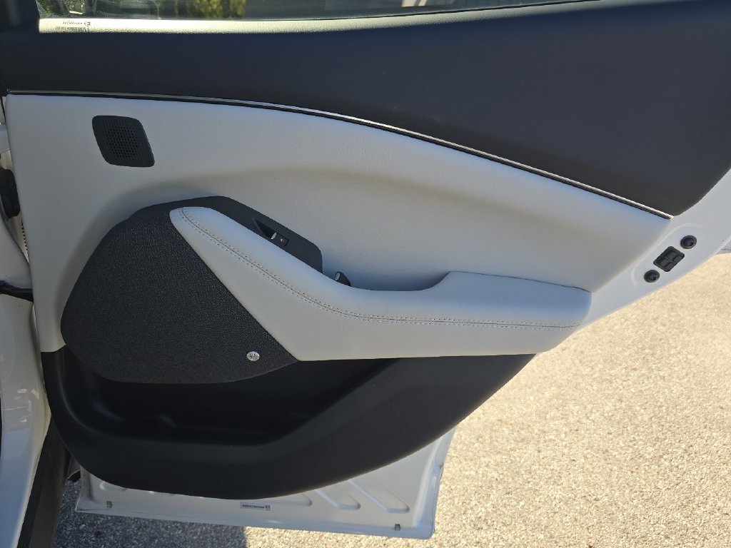 Used 2022 Ford Mustang Mach-E Premium w/ Ice White Appearance Package AWD/4WD image 22