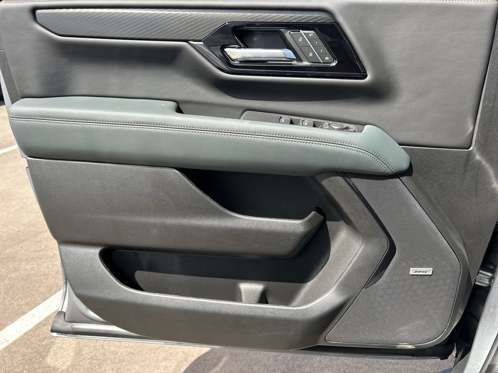 New 2026 GMC Yukon AT4 AWD/4WD image 22