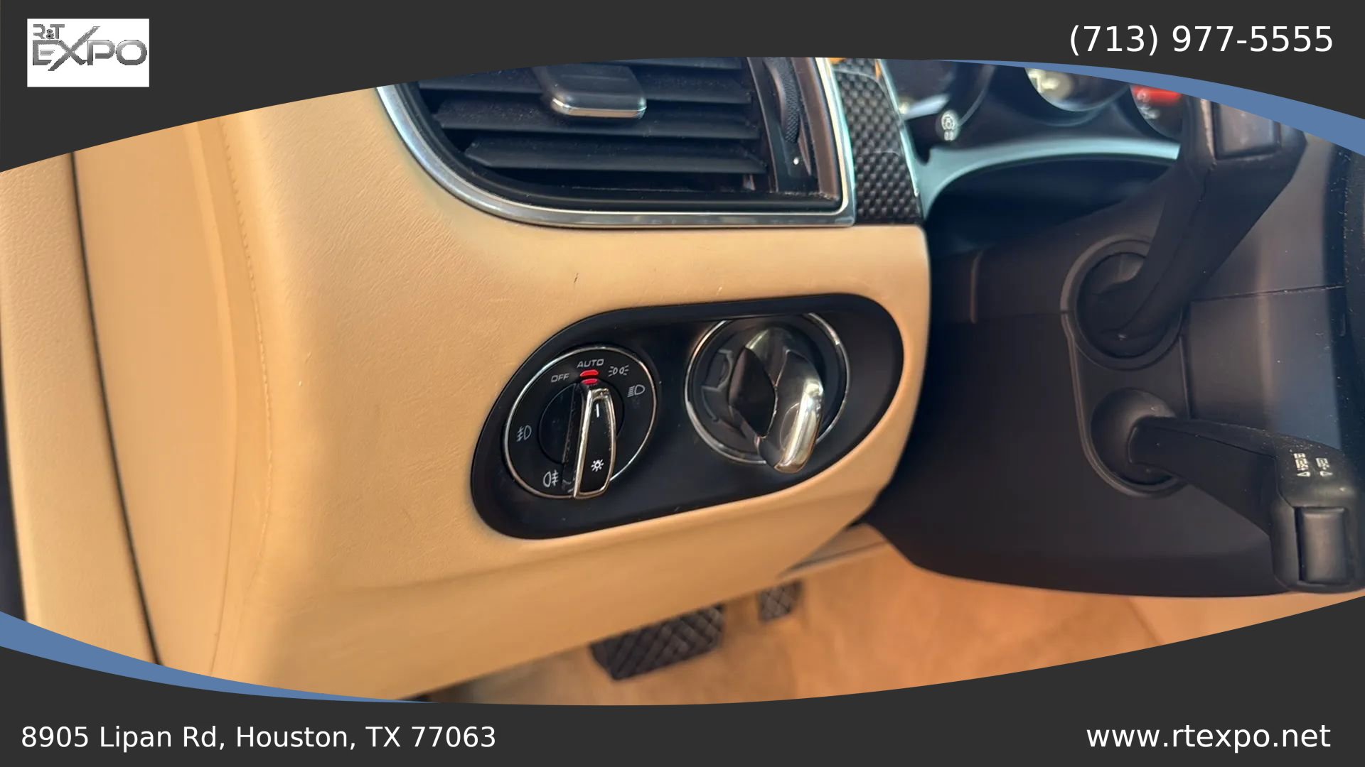 Used 2015 Porsche Macan Turbo AWD/4WD image 24