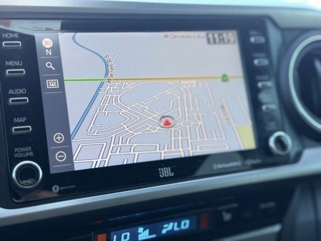 Used 2022 Toyota Tacoma Limited image 13