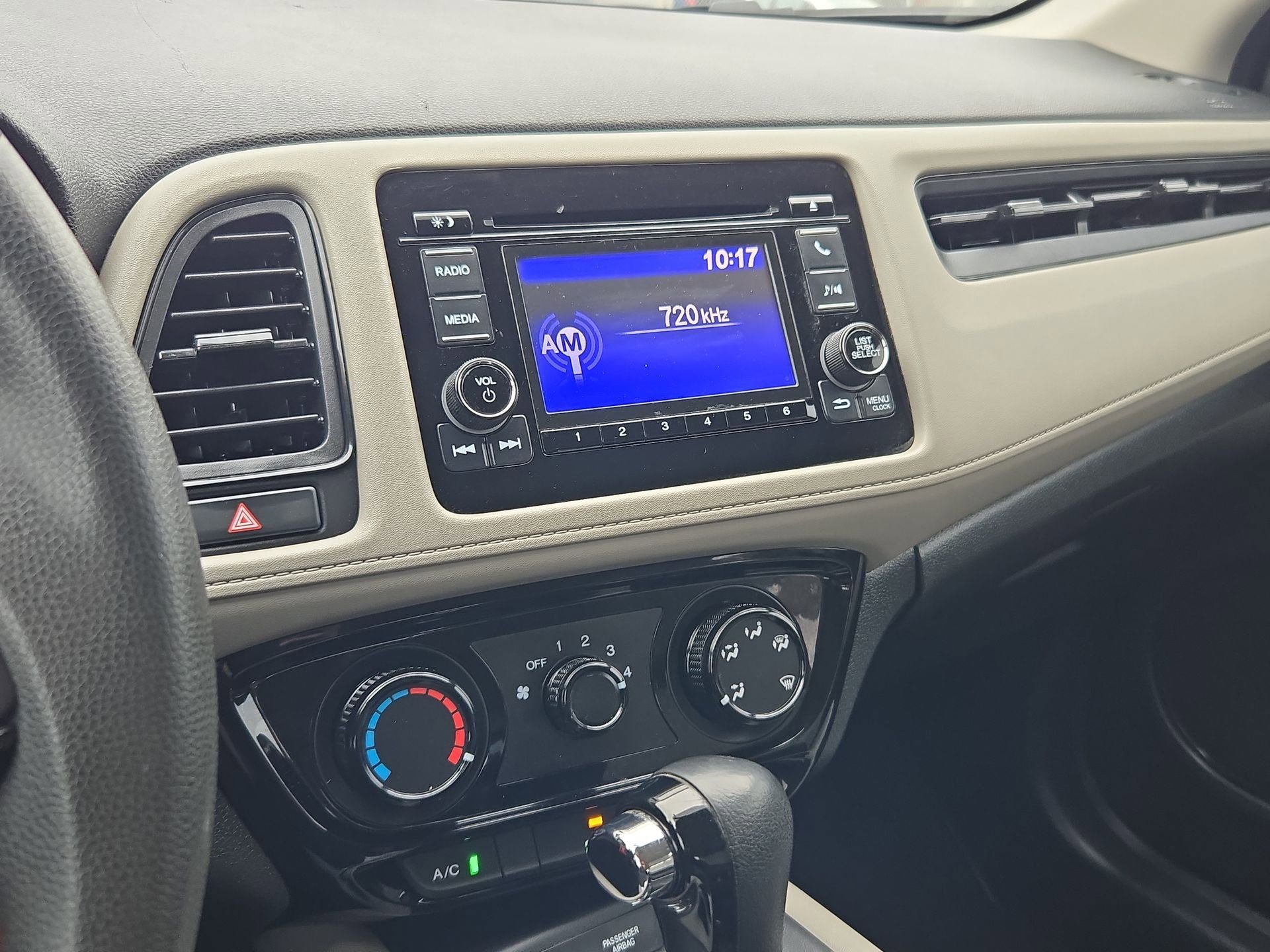 Used 2022 Honda HR-V LX image 18