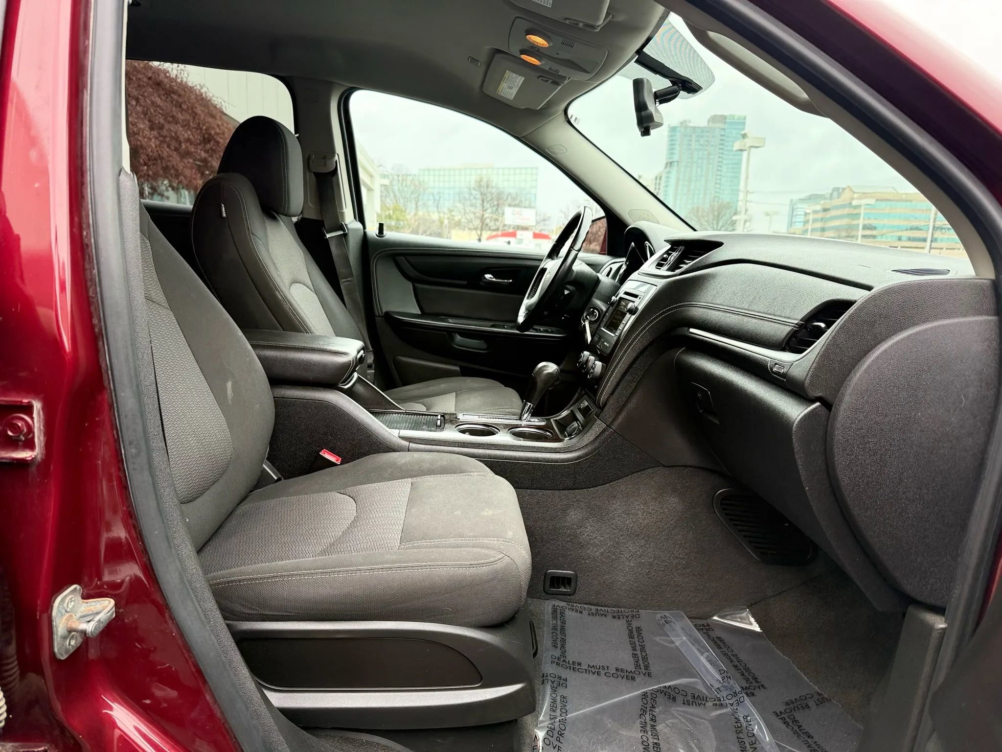 Used 2017 Chevrolet Traverse LT image 35