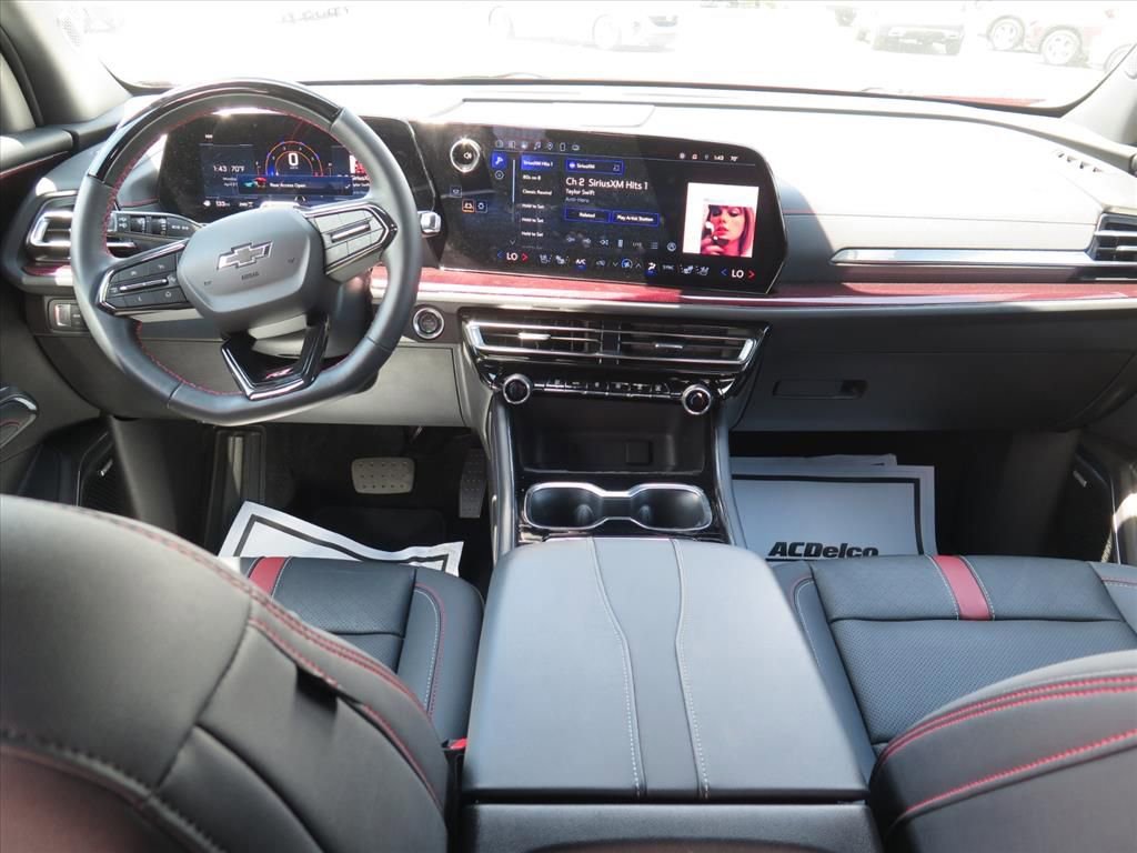Used 2024 Chevrolet Traverse RS AWD/4WD image 23