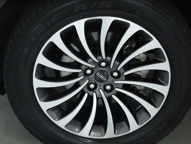 Used 2020 Lincoln Aviator Reserve w/ Class IV Trailer Tow Package image 37