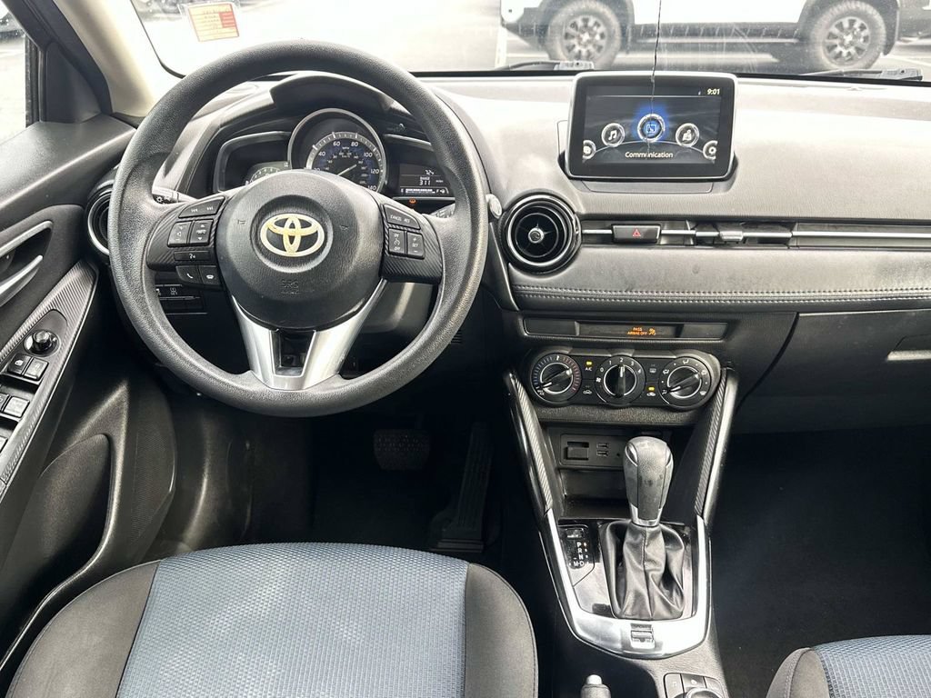 Used 2018 Toyota Yaris iA FWD image 17