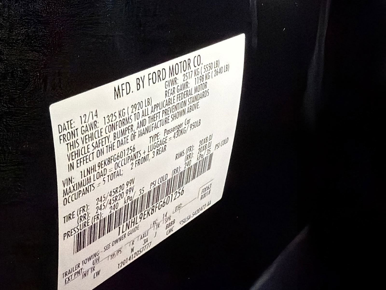 Used 2015 Lincoln MKS AWD w/ Equipment Group 101A image 32