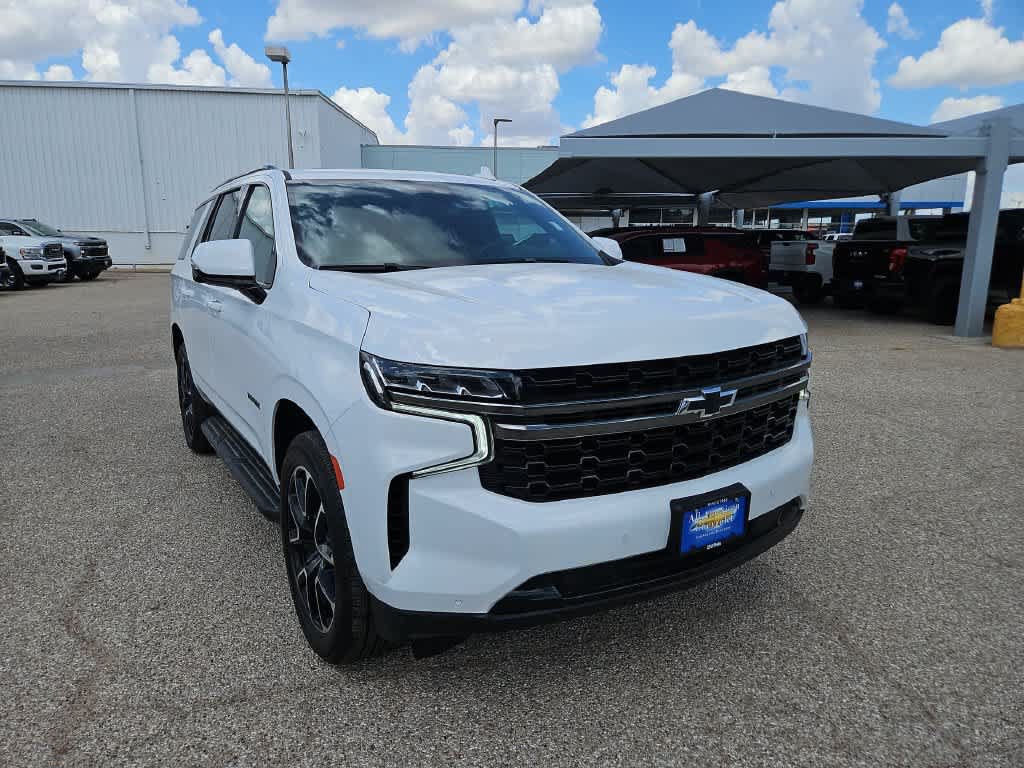 Used 2023 Chevrolet Tahoe RST w/ Luxury Package AWD/4WD image 2