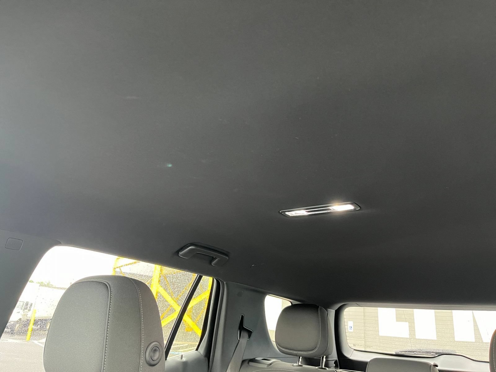 Used 2025 Chevrolet Equinox LT FWD image 32