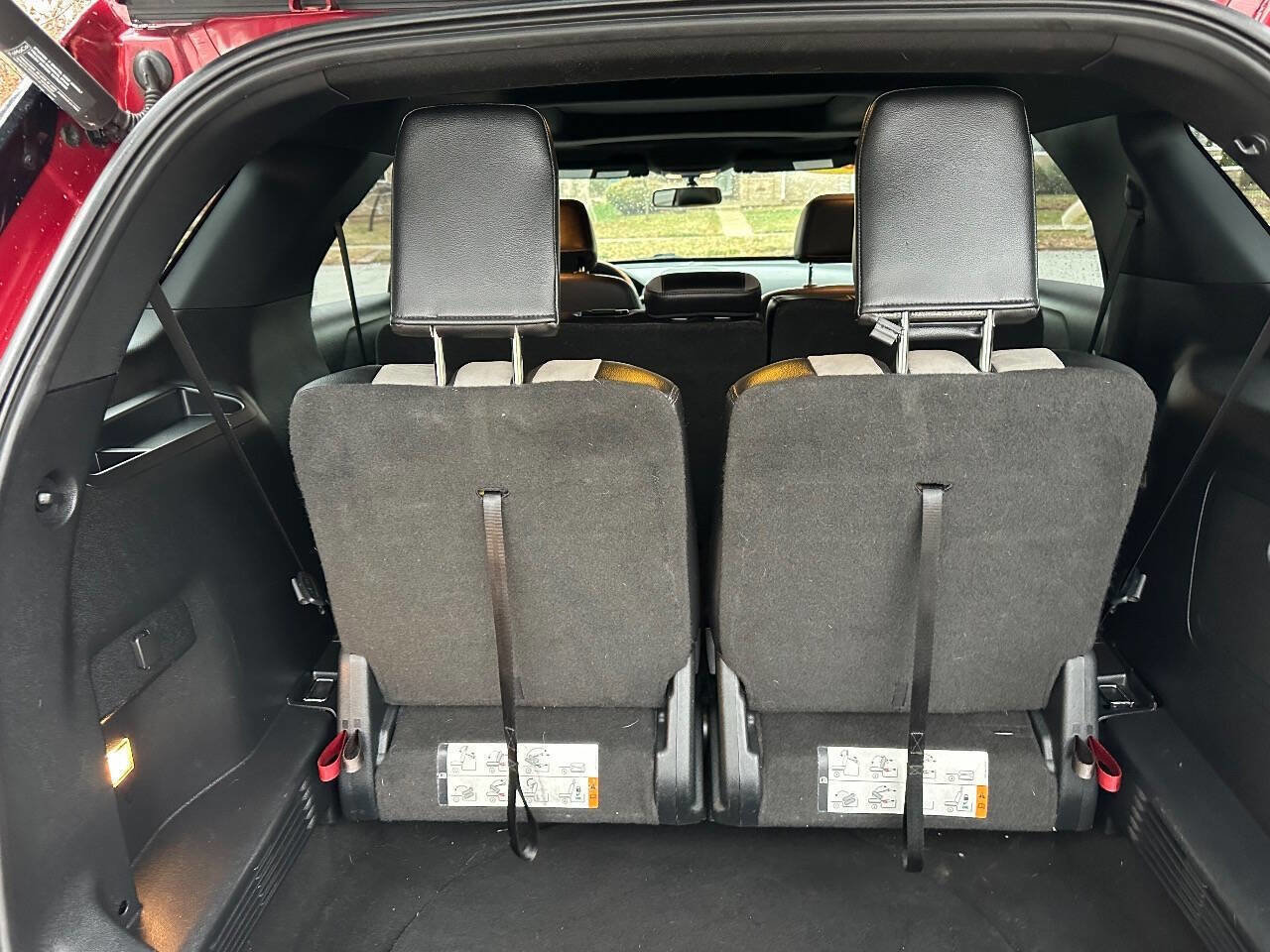 Used 2017 Ford Explorer XLT w/ Equipment Group 202A image 27