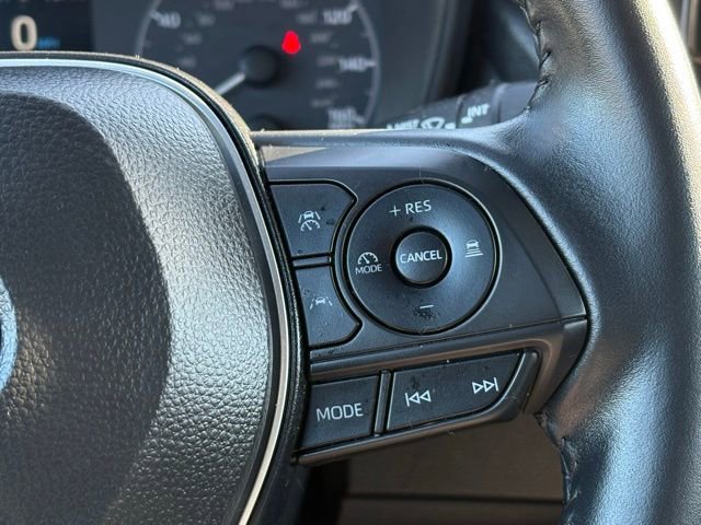 Used 2025 Toyota Corolla SE w/ Convenience Package image 15