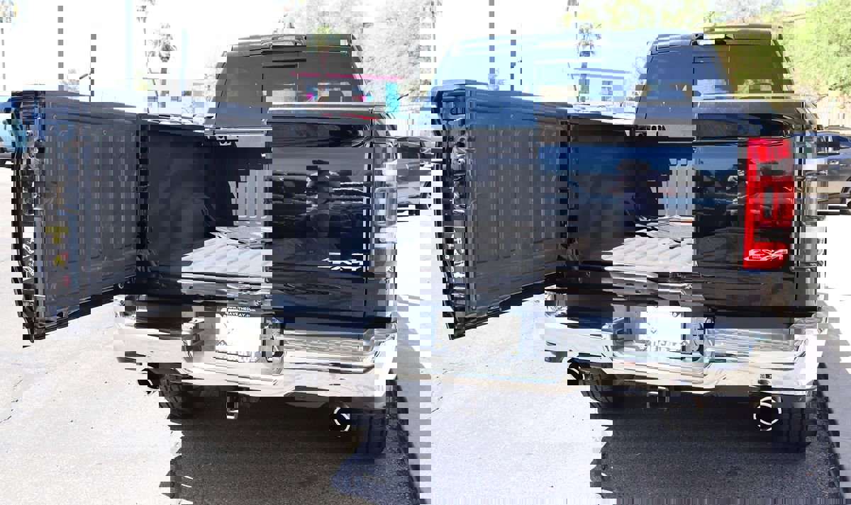 Used 2023 RAM 1500 Limited image 28