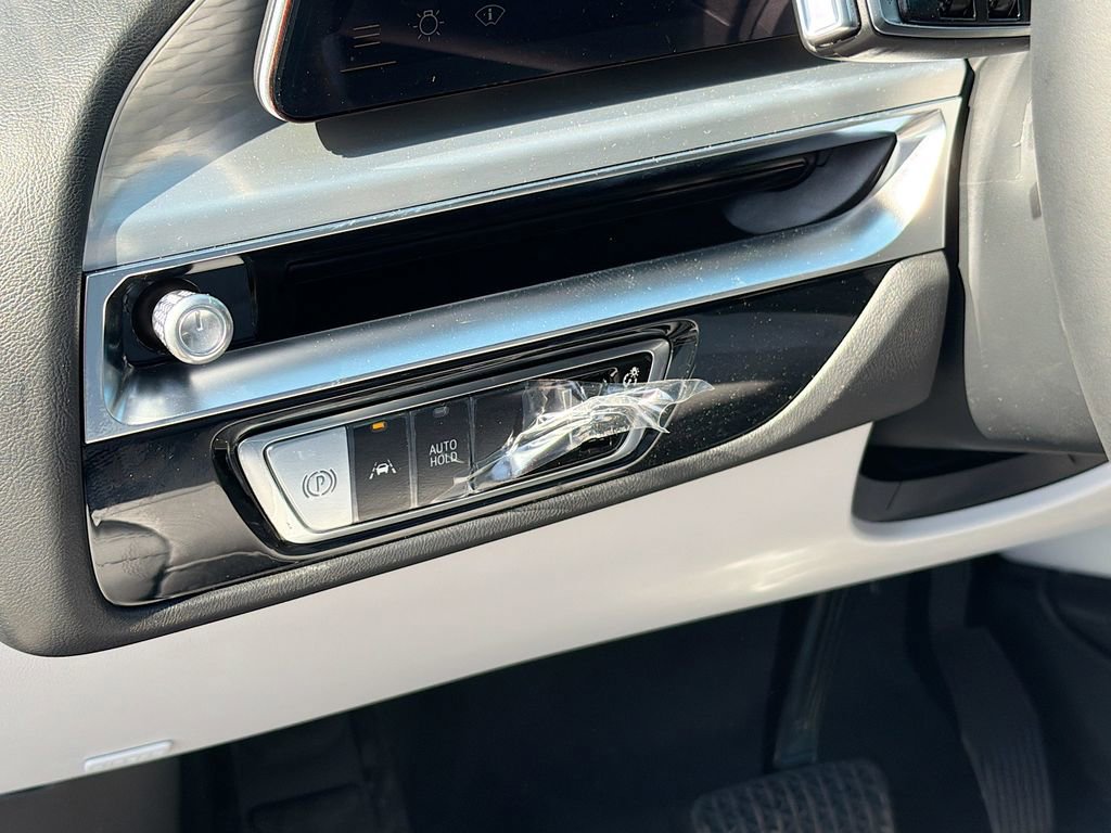 New 2026 Cadillac Lyriq Signature Sport image 10