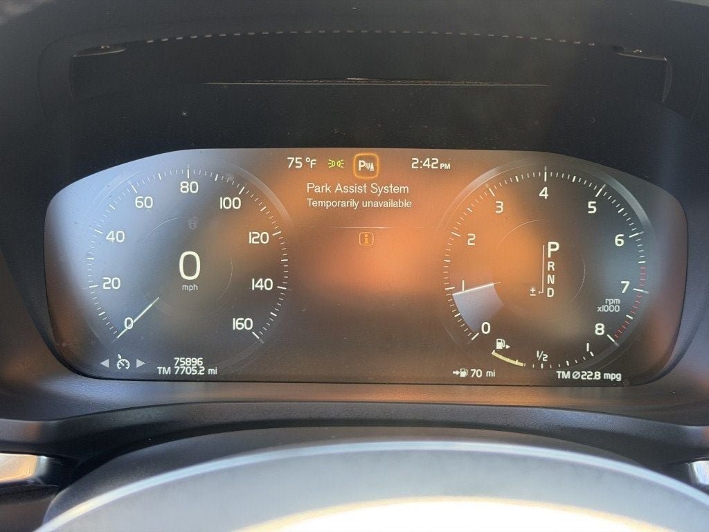 Used 2020 Volvo S60 T6 Momentum AWD/4WD image 16