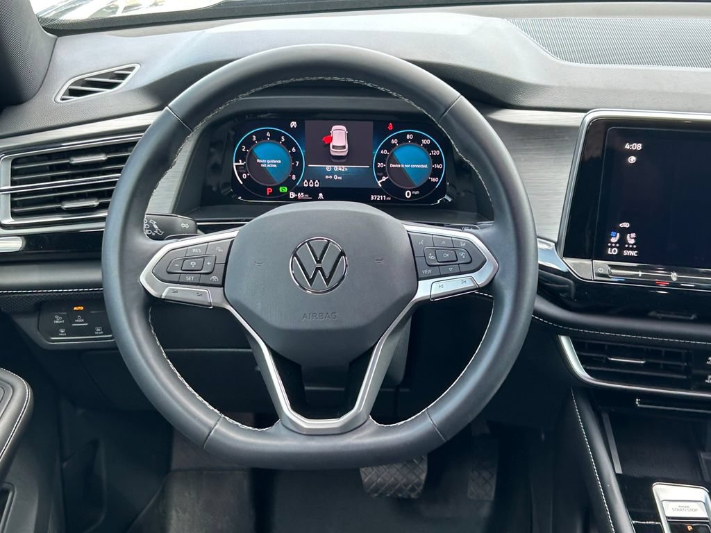 Used 2024 Volkswagen Atlas Cross Sport SE w/ Black Wheel Package FWD image 37