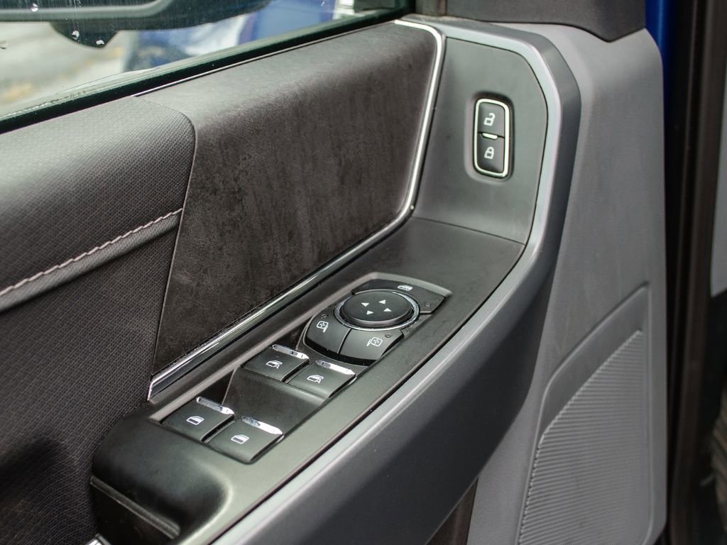 Used 2024 Ford F150 XLT image 23