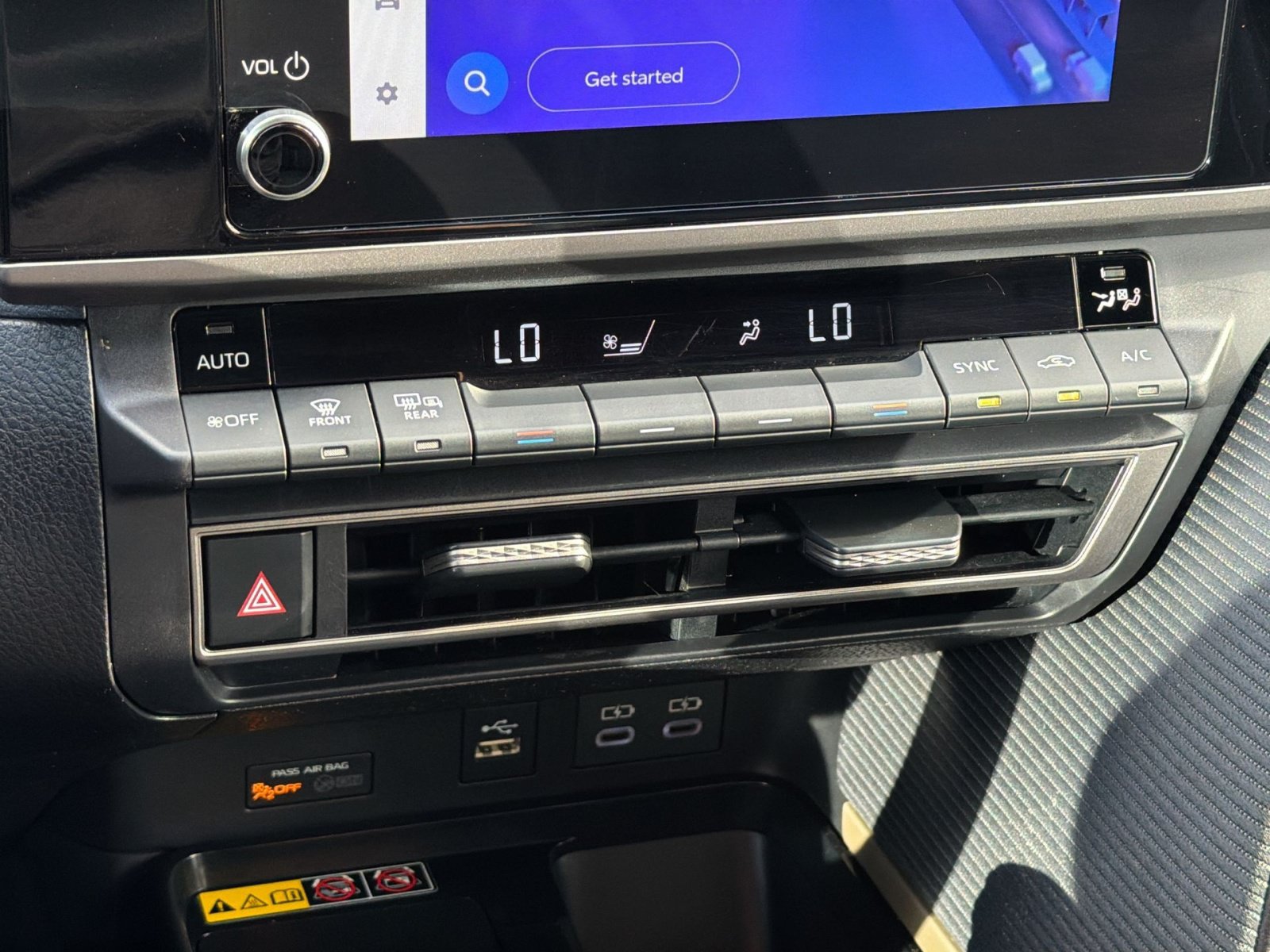 Used 2025 Toyota Camry SE FWD image 21