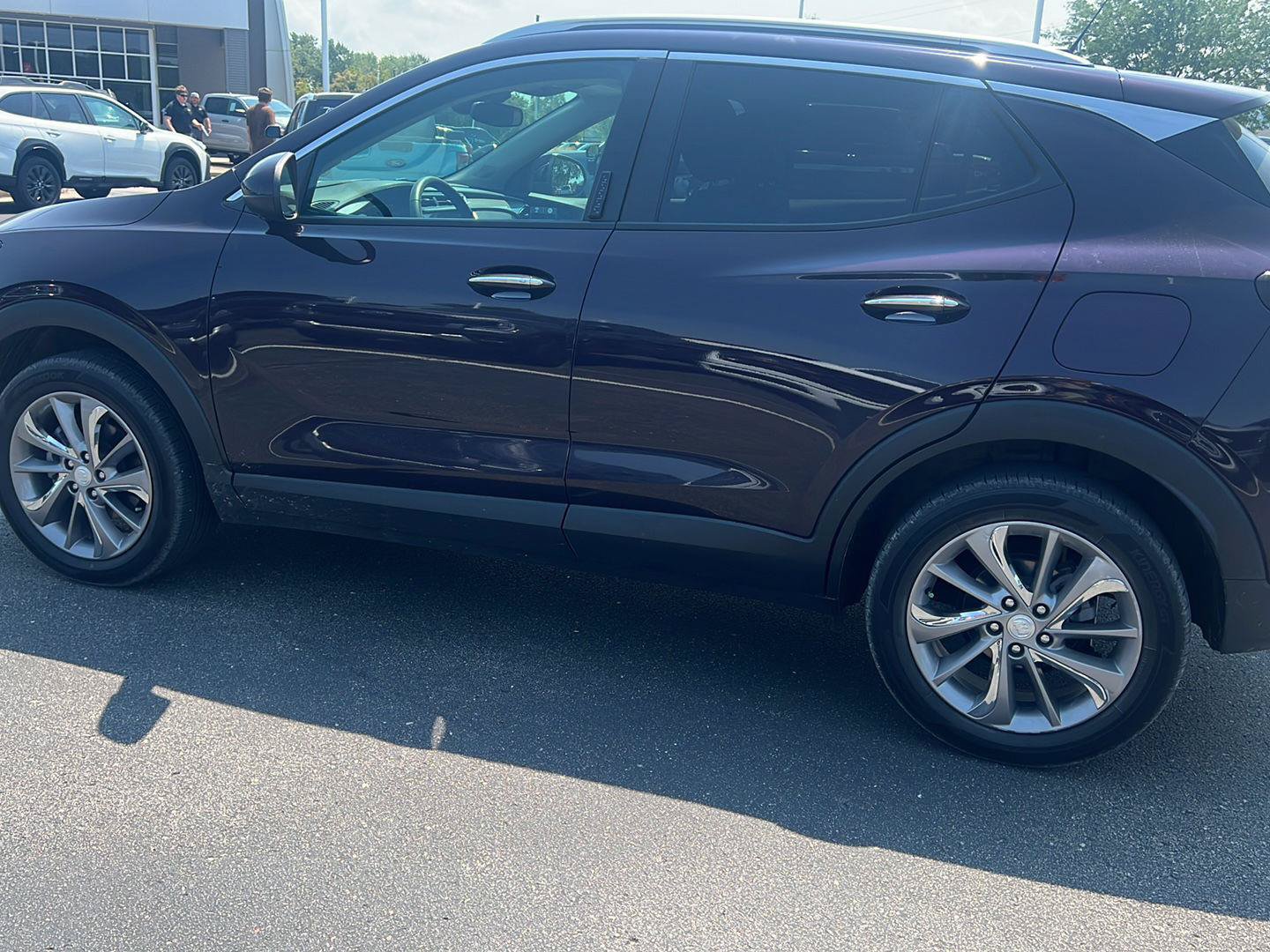 Used 2021 Buick Encore GX Select w/ Advanced Technology Package AWD/4WD image 11